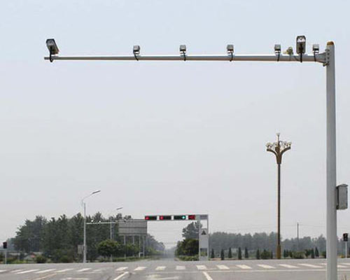 阿拉尔农场监控灯