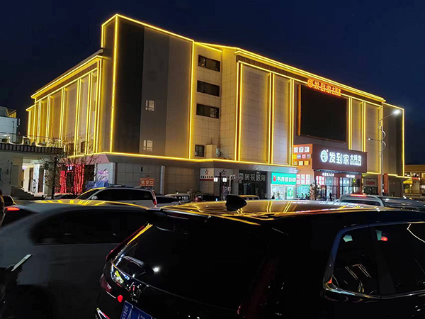 阿拉尔农场楼体亮化