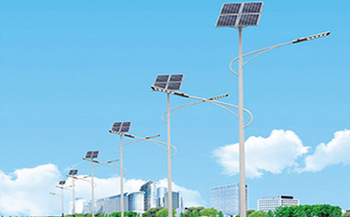 北方冬季阿拉尔农场太阳能路灯的保养要点