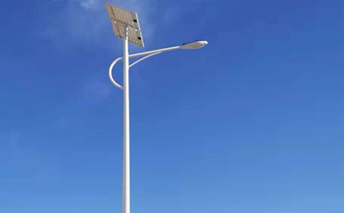 均匀度0.4与0.6差距多大？阿拉尔农场太阳能路灯配光指南